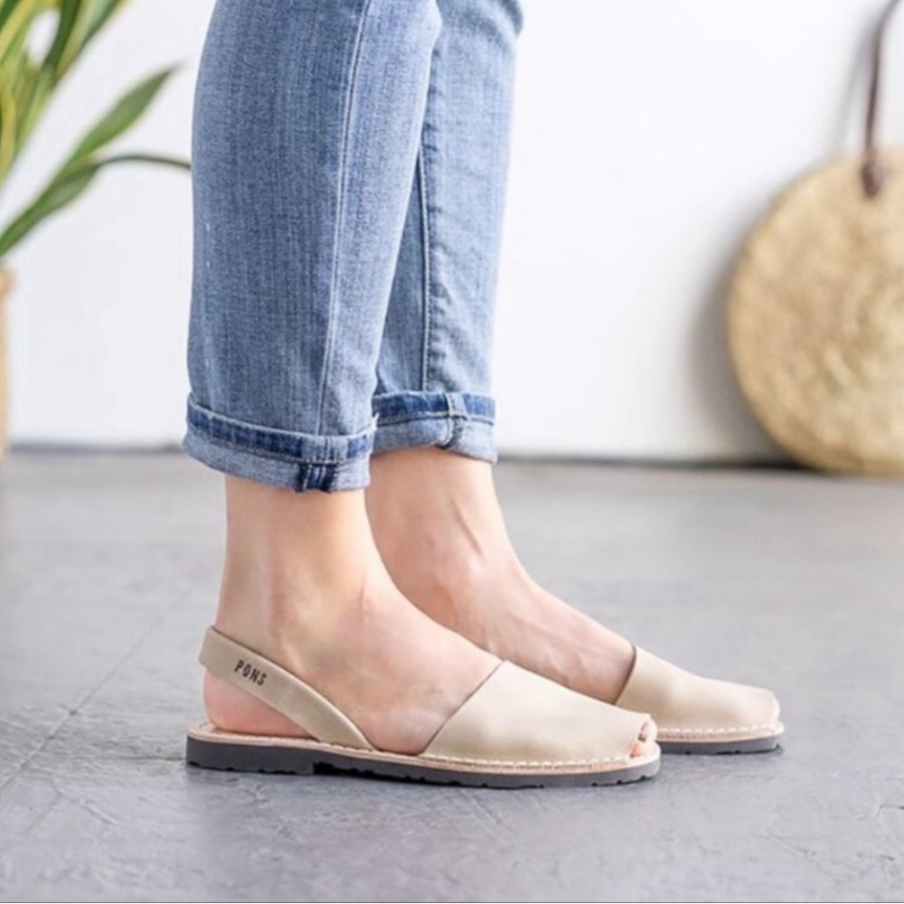 Pons Avarcas Classic Leather Sandals Womens Size 7 Sand Peep Toe Slingback Flats